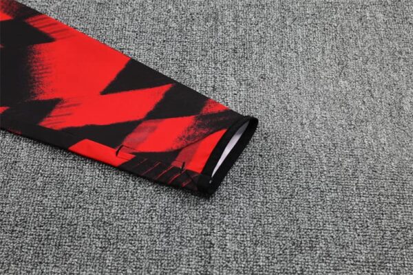 Manchester United 2025-26 Red Black (Camo Edition) Half Zip Long Sleeve Training Kit - Image 6