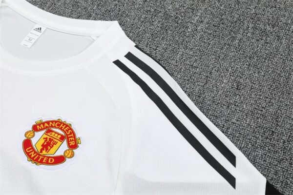 Manchester United 2025-26 White Short Sleeve Training Kit - Image 6