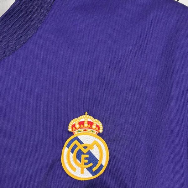 Real Madrid 2002-03 Reversible Third Retro Jersey - Image 6