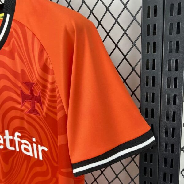 Vasco da Gama 2025-26 Red Goalkeeper Jersey - Image 6