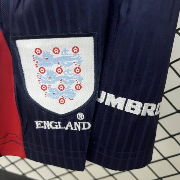 England 1998-99 Home Kids Kit - Image 6