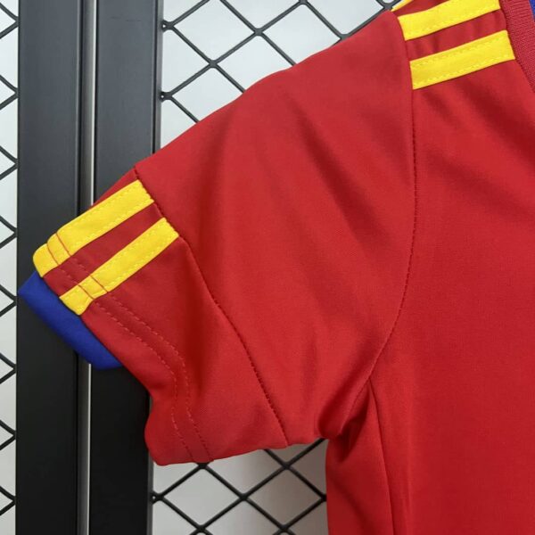Spain 2010-11 Home Kids Kit - Image 6
