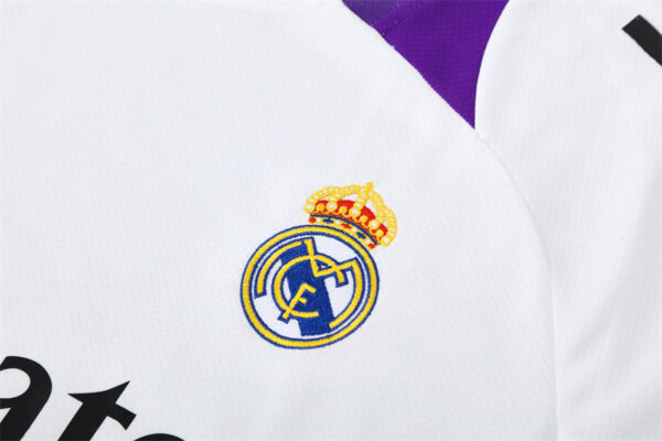 Real Madrid 2024-25 White Purple Short Sleeve Training Kit - Image 6