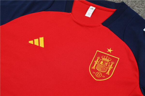 Spain 2024-25 Red Short Sleeve Training Kit - Image 7