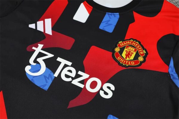 Manchester United 2024-25 Black (Camo Edition) Short Sleeve Training Kit - Image 7