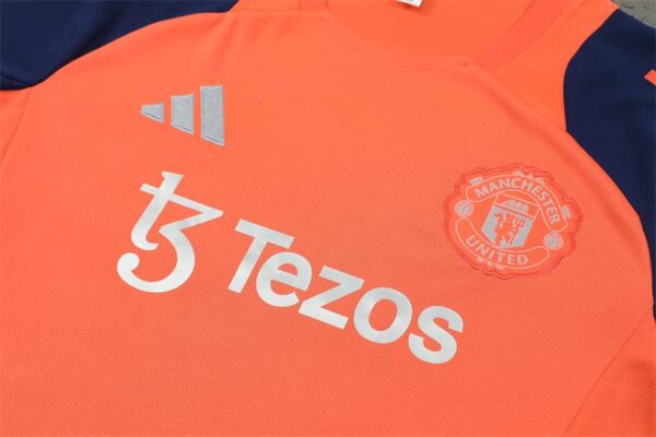 Manchester United 2024-25 Orange Short Sleeve Training Kit - Image 7