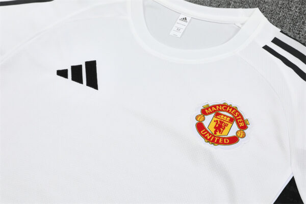 Manchester United 2025-26 White Short Sleeve Training Kit - Image 7
