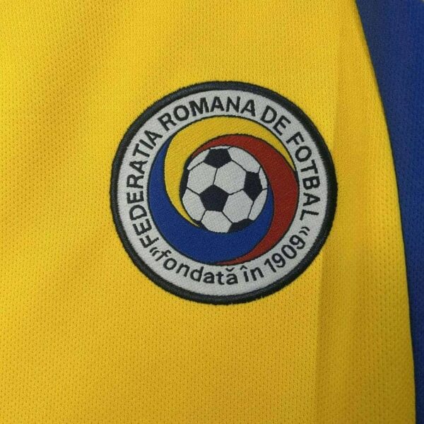Romania 2000-01 Home Retro Jersey - Image 7
