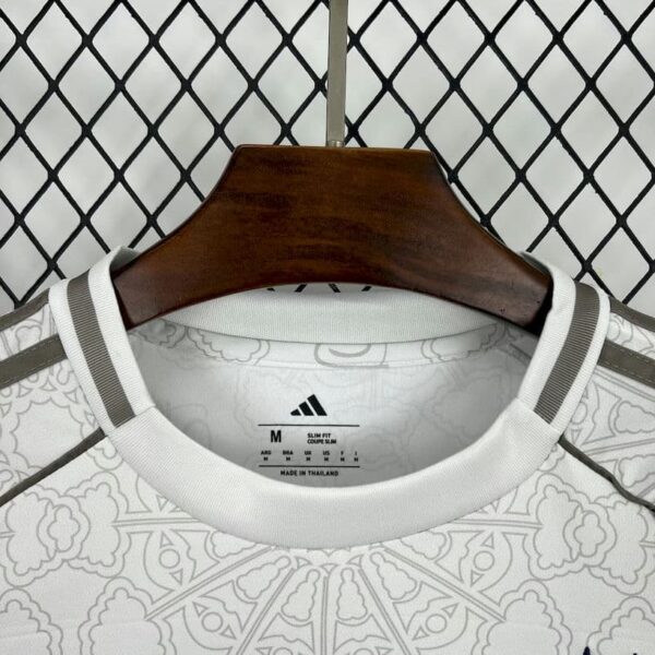 Nottingham Forest 2025-26 Away Jersey Fan Version - Image 7