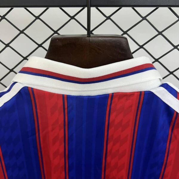 Bayern Munich 1995-97 Home Kids Kit - Image 7