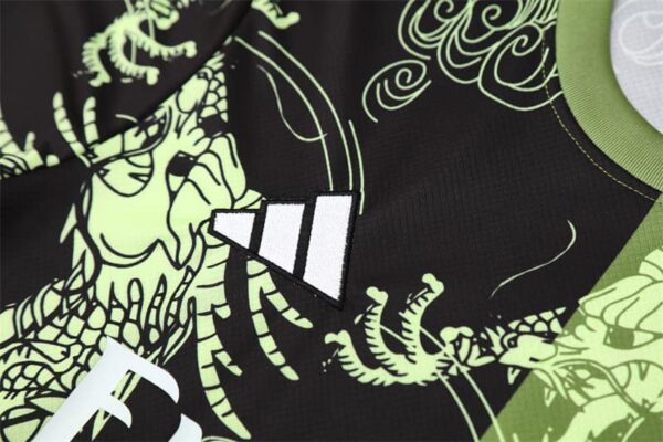 Real Madrid 2025-26 Black Green Short Sleeve Training Kit - Image 7