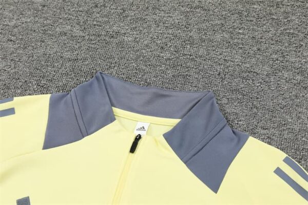 Ajax 2024-25 Light Yellow Half Zip Long Sleeve Training Kit - Image 8