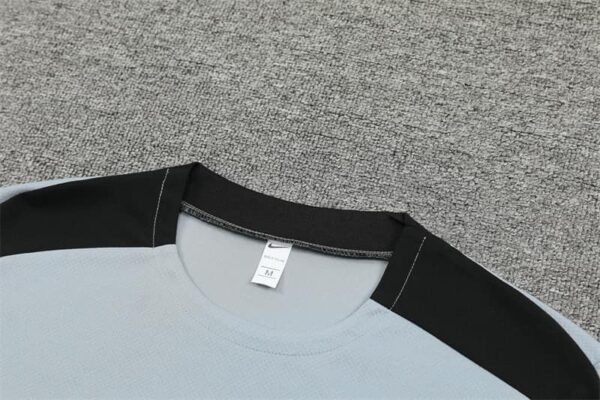 Korea 2024-25 Grey Short Sleeve Training Kit - Image 8