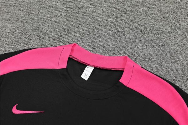 Chelsea 2024-25 Black Short Sleeve Training Kit - Image 8