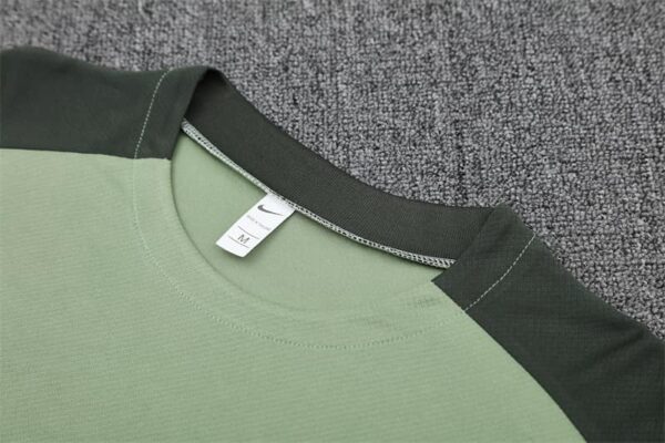 Chelsea 2025-26 Light Green Short Sleeve Training Kit - Image 8