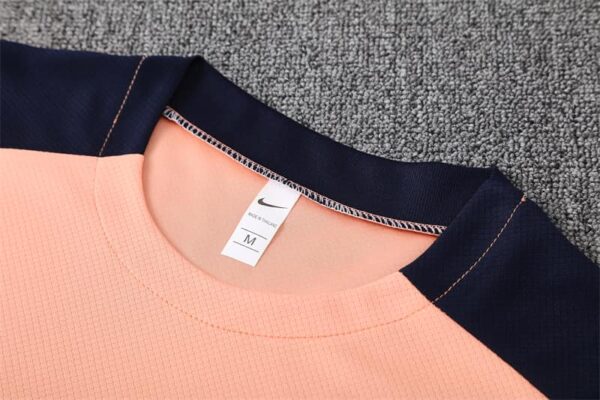Chelsea 2025-26 Pink Short Sleeve Training Kit - Image 8