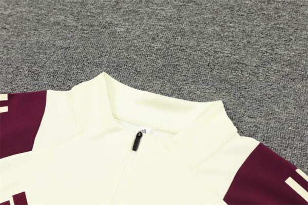 Bayern Munich 2024-25 White Half Zip Long Sleeve Training Kit - Image 8