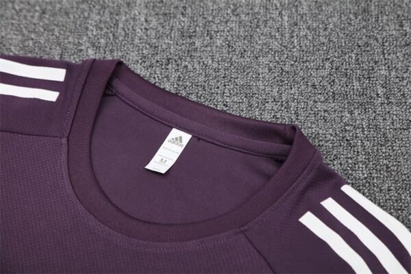 Manchester United 2025-26 Purple Short Sleeve Training Kit - Image 8