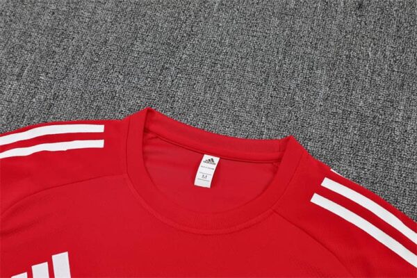 Manchester United 2025-26 Red Short Sleeve Training Kit - Image 8