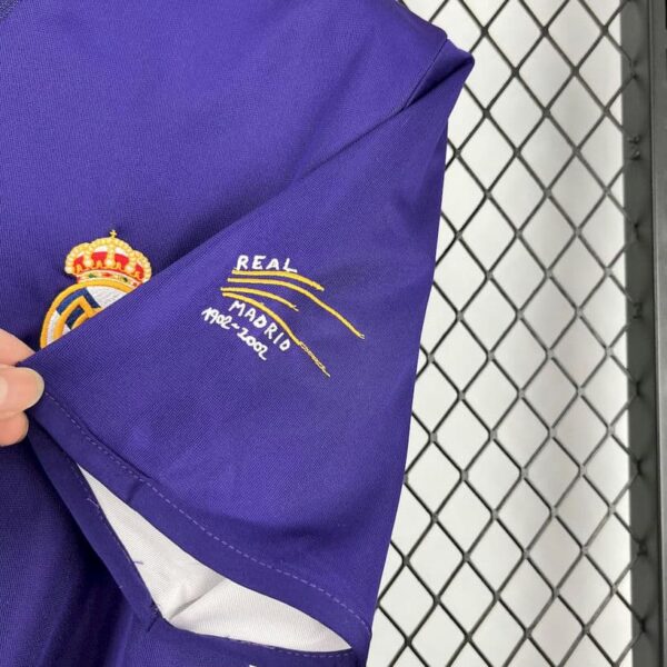 Real Madrid 2002-03 Reversible Third Retro Jersey - Image 8