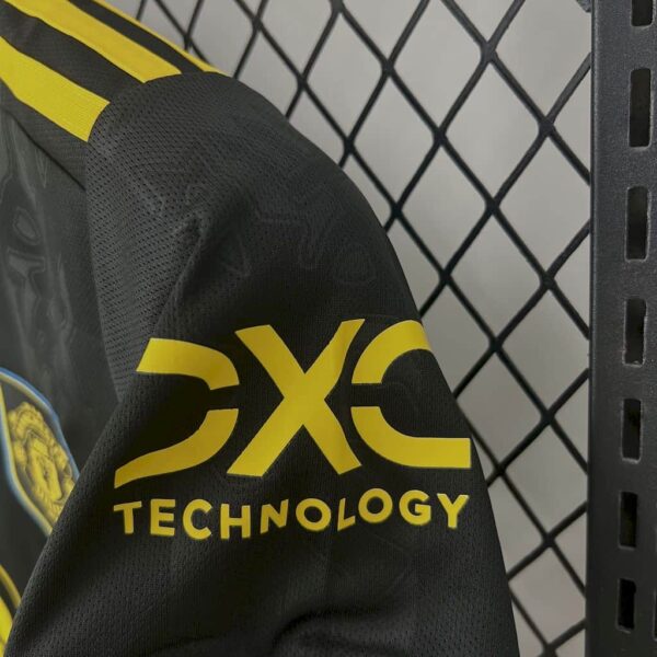 Manchester United 2025-26 Third Womens Jersey - Image 8