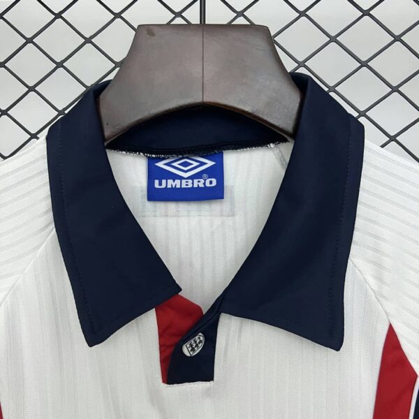 England 1998-99 Home Kids Kit - Image 8