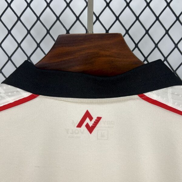 Vitoria 2025-26 Beige Goalkeeper Jersey - Image 8