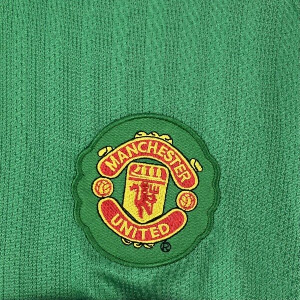 Manchester United 2007-08 Green Long Sleeves Retro Goalkeeper Jersey - Image 8