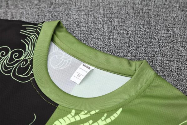 Real Madrid 2025-26 Black Green Short Sleeve Training Kit - Image 8