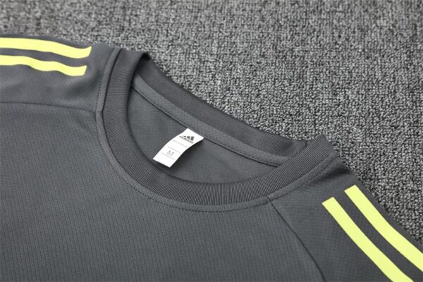 Real Madrid 2025-26 Dark Grey Short Sleeve Training Kit - Image 8