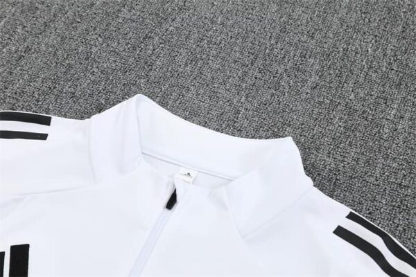 Real Madrid 2025-26 White Half Zip Long Sleeve Training Kit - Image 8