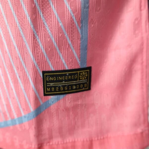 Barcelona 2025-26 Pink Special Edition Jersey Player Version - Image 3