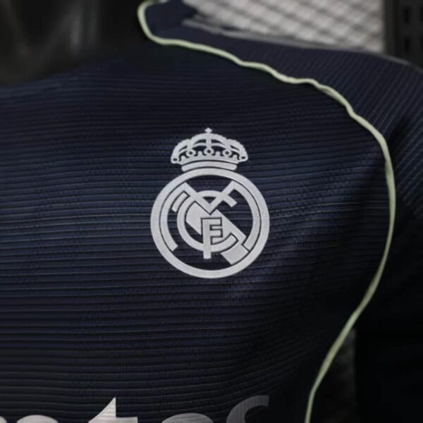Real Madrid 2025-26 Away Jersey Long Sleeves Player Version - Image 3