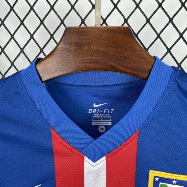 Atletico Madrid 2010-11 Away Retro Jersey - Image 4
