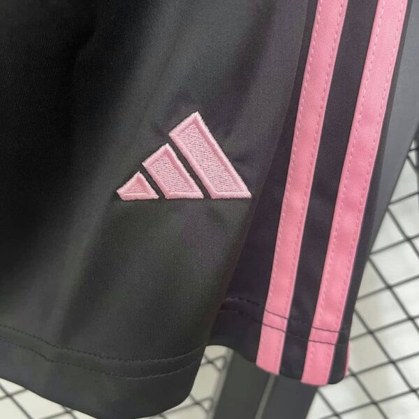 Juventus 2025-26 Home Shorts - Image 5