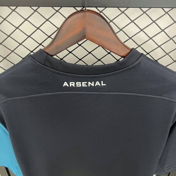 Arsenal 2011-12 Away Retro Jersey - Image 6