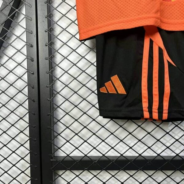 Paris Saint-Germain 2025-26 Special Edition Orange Kids Kit - Image 7