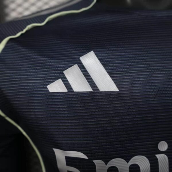 Real Madrid 2025-26 Away Jersey Long Sleeves Player Version - Image 8